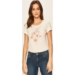 Mustang - T-shirt. Białe bluzki damskie Mustang, s, z nadrukiem, z bawełny, casualowe, z okrągłym kołnierzem. W wyprzedaży za 49,90 zł.