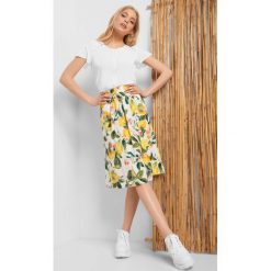 Rozkloszowana spódnica midi. Brązowe spódniczki damskie Orsay, bez wzorów, z elastanu, eleganckie, z podwyższonym stanem, midi, rozkloszowane. Za 119,99 zł.