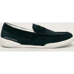 Armani Exchange - Mokasyny skórzane. Niebieskie mokasyny męskie Armani Exchange, na co dzień, bez wzorów, ze skóry, casualowe, bez zapięcia. W wyprzedaży za 549,90 zł.
