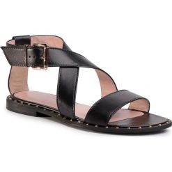 Sandały L37 - Wake Me Up S29 Black. Czarne klapki damskie L37, bez wzorów, ze skóry, bez obcasa. W wyprzedaży za 459,00 zł.