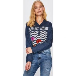 Desigual - Bluzka. Niebieskie bluzki damskie Desigual, s, bez wzorów, z bawełny, casualowe, ze stójką, z krótkim rękawem. W wyprzedaży za 219,90 zł.