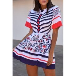 Sukienka ALISON. Sukienki damskie IVET, na co dzień, xl, bez wzorów, bez kołnierzyka, z krótkim rękawem, krótkie, mini. W wyprzedaży za 89,00 zł.