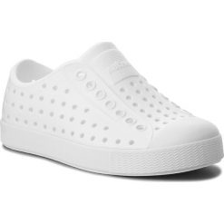 Trampki NATIVE - Jefferson 13100100-1999 Shell White/Shell White. Białe trampki dziewczęce marki Native, z gumy. W wyprzedaży za 129,00 zł.