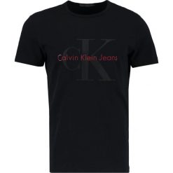 Calvin Klein Jeans TAMASY SLIM FIT TEE Tshirt z nadrukiem ck black. Czarne koszulki polo Calvin Klein Jeans, m, z nadrukiem, z bawełny. Za 229,00 zł.