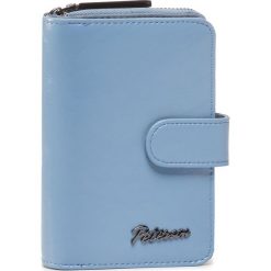 Mały Portfel Damski PETERSON - 602-09-12-01 Sky Blue. Niebieskie portfele damskie Peterson, bez wzorów, ze skóry. Za 129,00 zł.