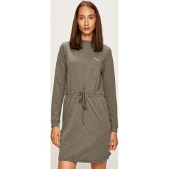 Roxy - Sukienka. Szare sukienki damskie Roxy, na co dzień, s, bez wzorów, z bawełny, casualowe, ze stójką, z długim rękawem, długie, mini, proste. W wyprzedaży za 199,90 zł.
