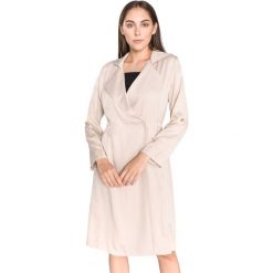 Guess Alessia Trencz Beżowy. Brązowe kurtki damskie Guess, na wiosnę, l, z aplikacjami, z lyocellu, bez kaptura. Za 757,95 zł.