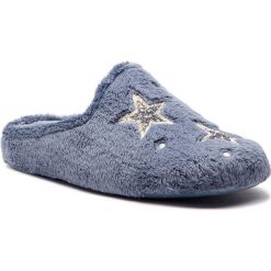 Kapcie MANITU - 320576 Jeans 5. Niebieskie klapki damskie Manitu, bez wzorów, z jeansu, bez obcasa. Za 139,00 zł.