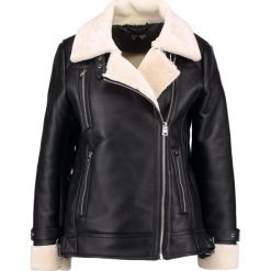Topshop LOLA BIKER Kurtka ze skóry ekologicznej off white. Czarne kurtki damskie marki Topshop, bez wzorów, z poliesteru, bez kaptura. W wyprzedaży za 396,75 zł.
