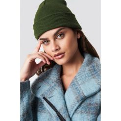NA-KD Accessories Czapka Basic - Green. Zielone czapki damskie marki NA-KD Accessories, bez wzorów, z materiału. Za 40,95 zł.