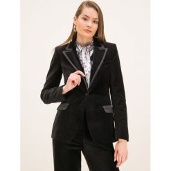 Żakiet TOMMY HILFIGER ZENDAYA Velvet Tuxedo WW0WW26152. Czarne marynarki damskie TOMMY HILFIGER, bez wzorów, z elastanu. W wyprzedaży za 889,00 zł.