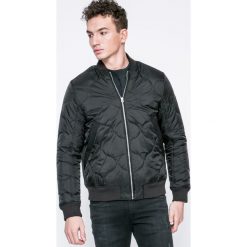 G-Star Raw - Kurtka bomber. Czarne kurtki męskie bomber marki G-Star RAW, l, z materiału, retro. W wyprzedaży za 359,90 zł.