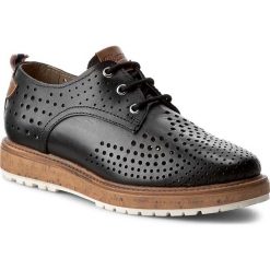 Oxfordy WRANGLER - Bark WF0760301 Black 62. Czarne jazzówki damskie Wrangler, bez obcasa, na płaskiej podeszwie, bez zapięcia. W wyprzedaży za 289,00 zł.