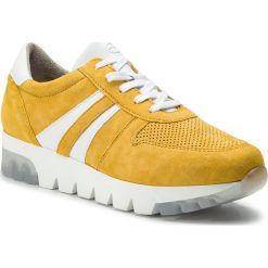 Sneakersy TAMARIS - 1-23749-22 Sun Suede 674. Żółte półbuty damskie Tamaris, na co dzień, bez wzorów, z zamszu, bez obcasa, na płaskiej podeszwie, bez zapięcia. Za 319,90 zł.
