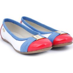Balerinki - skóra naturalna - model 015 - kolor czerwony. Czerwone baleriny damskie Zapato, bez wzorów, ze skóry, bez obcasa. W wyprzedaży za 173,40 zł.