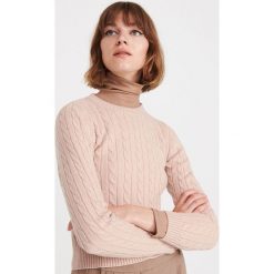 Sweter z warkoczowym splotem - Różowy. Różowe swetry damskie Reserved, s, bez wzorów, ze splotem, bez rękawów, bez kaptura. Za 79,99 zł.
