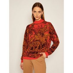 Sweter Desigual Halifax 20WWJF44. Pomarańczowe swetry damskie Desigual, m, bez wzorów, klasyczne, bez rękawów, bez kaptura. Za 449,00 zł.