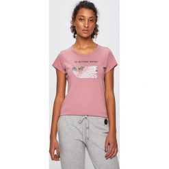 G-Star Raw - Top. Różowe bluzki damskie G-Star RAW, s, z nadrukiem, z bawełny, retro, z okrągłym kołnierzem, z krótkim rękawem. W wyprzedaży za 99,90 zł.