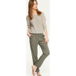 SWETER DŁUGI RĘKAW DAMSKI KLASYCZNY. Swetry damskie Top Secret. W wyprzedaży za 69,99 zł.