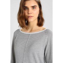 Swetry klasyczne damskie: Object OBJMIA DEANNA Sweter gardenia with black