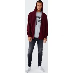 Ciemnoszare jeansy skinny fit. Szare jeansy męskie marki Pull&Bear, m, bez wzorów. Za 109,00 zł.