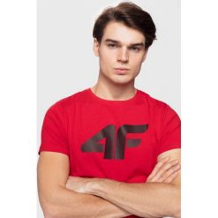 T-shirt męski TSM303 - czerwony. Czerwone t-shirty męskie s, bez wzorów, bez kołnierzyka. Za 49,99 zł.