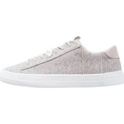 Trampki damskie slip on: HUB HOOK Tenisówki i Trampki greyish/white
