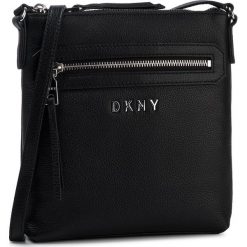 Torebka DKNY - Tappen Cbody R94EAF93 Black/Silver BSV. Czarne listonoszki damskie DKNY, bez wzorów, ze skóry, bez dodatków. Za 849,00 zł.