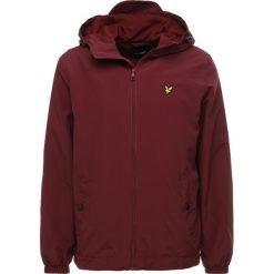 Lyle & Scott MICRO LINED ZIP THROUGH HOODED Kurtka wiosenna claret jug. Czerwone kurtki męskie marki Lyle & Scott, xs, bez wzorów, z nylonu, bez kaptura. Za 459,00 zł.