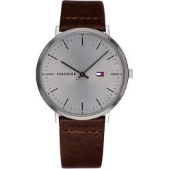 Tommy Hilfiger James 1791463. Szare zegarki męskie TOMMY HILFIGER, ze stali. W wyprzedaży za 601,00 zł.