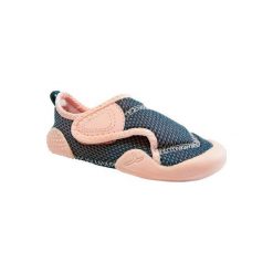 Buty 580 BABYLIGHT dla maluchów. Różowe buciki niemowlęce DOMYOS, z poliesteru, bez zapięcia. Za 59,99 zł.