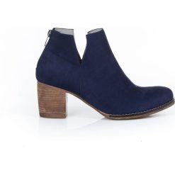 Botki do kostki - skóra naturalna - model 501 - kolor granatowy nubuk. Niebieskie botki damskie Zapato, na lato, z jeansu, klasyczne, przed kostkę, bez obcasa, na obcasie, bez zapięcia. Za 399,00 zł.