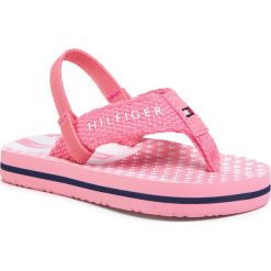 Sandały TOMMY HILFIGER - Microstars Print Flip Flop T1A2-30664-0058 Pink 302. Różowe sandały dziewczęce TOMMY HILFIGER, ze skóry ekologicznej, bez zapięcia. W wyprzedaży za 109,00 zł.