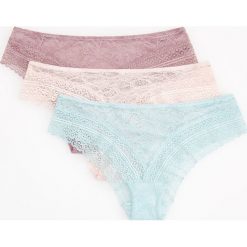 Koronkowe majtki 3 pack - Fioletowy. Fioletowe majtki damskie Reserved, s, z koronki. Za 49,99 zł.