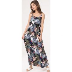 Czarna Sukienka Delphinium. Czarne sukienki damskie Born2be, na spacer, na lato, s, bez wzorów, z okrągłym kołnierzem, bez rękawów, maxi. Za 89,99 zł.