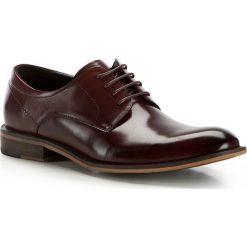 Buty męskie 86-M-923-2. Czerwone buty wizytowe męskie marki Wittchen, z syntetyku, z otwartym noskiem, na sznurówki. Za 259,00 zł.
