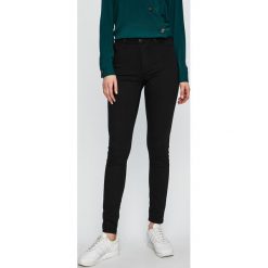Tommy Jeans - Jeansy Santana. Jeansy damskie Tommy Jeans. W wyprzedaży za 379,90 zł.