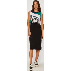 Vans - Sukienka. Czarne sukienki damskie Vans, na co dzień, s, bez wzorów, z bawełny, casualowe, z okrągłym kołnierzem, bez rękawów, midi, proste. Za 259,90 zł.