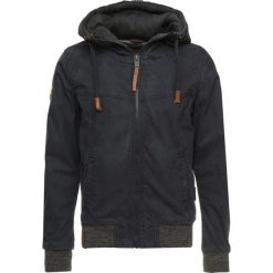 Naketano Kurtka wiosenna dark blue. Niebieskie kurtki męskie marki Naketano, s, bez wzorów, z bawełny. Za 509,00 zł.