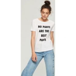 T-shirty damskie: Luźny t-shirt z nadrukiem - Biały