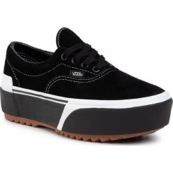 Tenisówki VANS - Era Stacked VN0A4BTOLF91 (Suede) Black/Gum. Czarne półbuty damskie Vans, bez wzorów, ze skóry, bez zapięcia. W wyprzedaży za 339,00 zł.