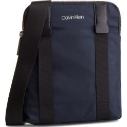 Saszetka CALVIN KLEIN - Braced Flat Crossover K50K504281 068. Niebieskie torby męskie skórzane Calvin Klein, bez wzorów, ze skóry ekologicznej, młodzieżowe. W wyprzedaży za 249,00 zł.