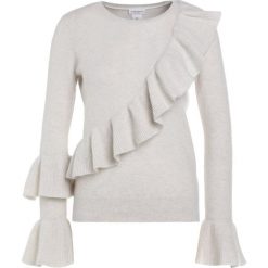Club Monaco HYRIA Sweter white noise. Białe bluzy damskie marki Club Monaco, bez wzorów, z kaszmiru, bez rękawów, bez kaptura. W wyprzedaży za 639,60 zł.