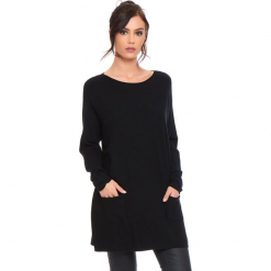 Sweter "Marlone" w kolorze czarnym. Czarne swetry klasyczne damskie marki Cosy Winter, s, ze splotem, z okrągłym kołnierzem. W wyprzedaży za 181,95 zł.
