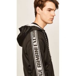 Armani Exchange - Bluza. Czarne bluzy męskie Armani Exchange, s, z aplikacjami, z elastanu, z kapturem, bez rękawów, z kapturem. W wyprzedaży za 479,90 zł.