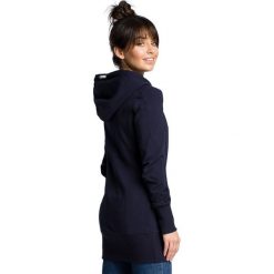 Logan długa bluza ze sznurkiem - granatowa. Bluzy damskie BE, s, bez wzorów, z elastanu, z długim rękawem, długie, z kapturem. Za 219,00 zł.