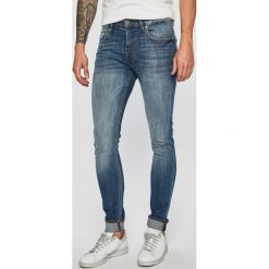 Guess Jeans - Jeansy. Niebieskie jeansy męskie Guess Jeans, m, z aplikacjami. Za 369,90 zł.