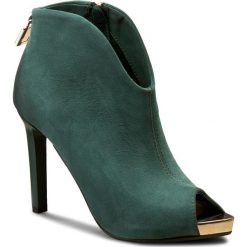 Buty zimowe damskie: Szpilki CARINII – B3874 I64-000-000-C17
