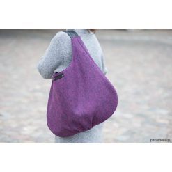 WIELKA fioletowa - skóra naturalna/tkanina. Fioletowe torebki klasyczne damskie marki Pakamera, bez wzorów, ze skóry, na ramię, duże, bez dodatków. Za 215,00 zł.
