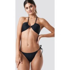 NA-KD Swimwear Drawstring Triangle Panty - Black. Czarne panty damskie NA-KD Swimwear, bez wzorów. Za 52,95 zł.